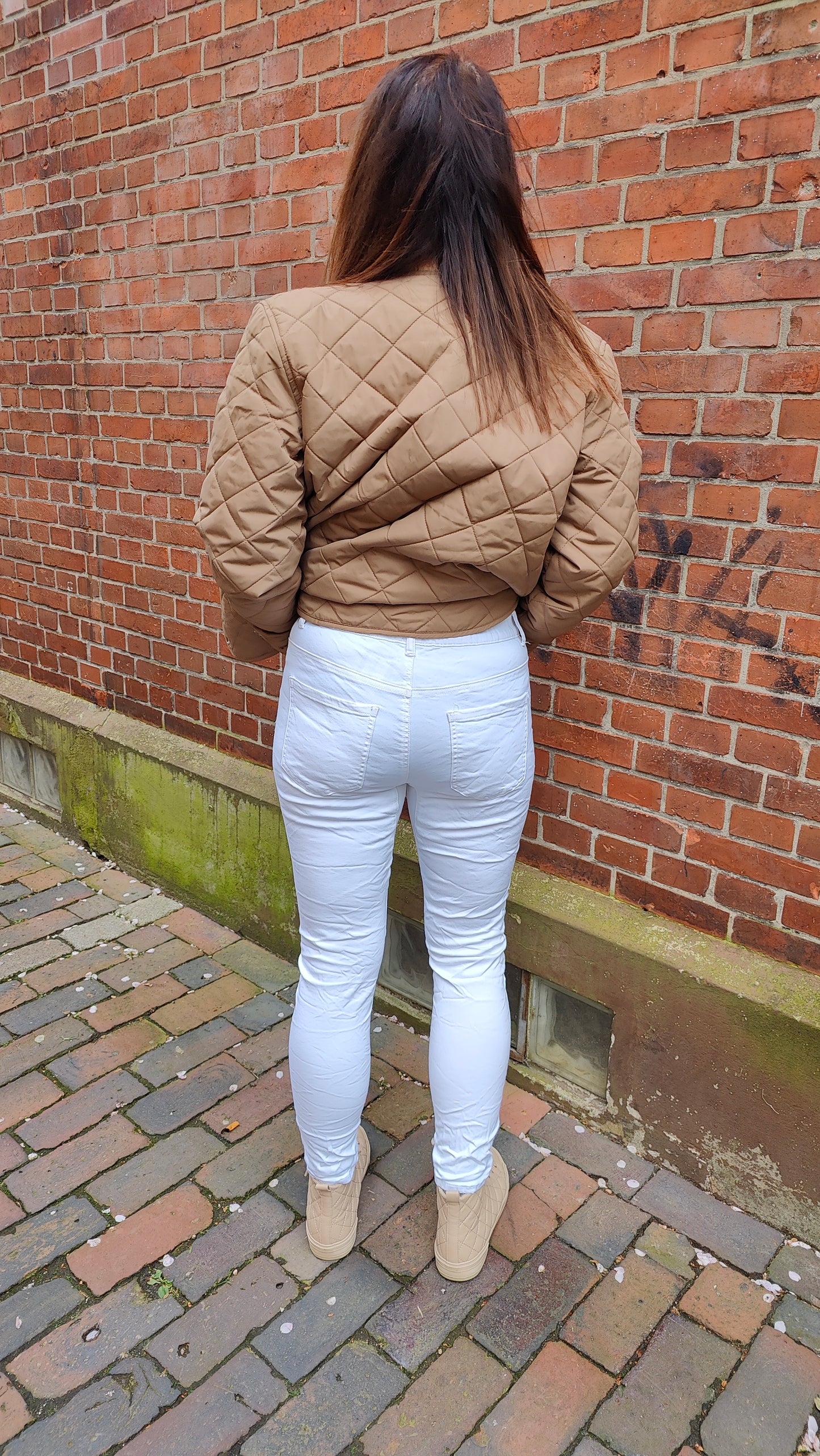 Hose 2 Knöpfe mit Gummizug