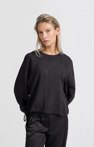 Langärmeliges Oberteil mit Muster und Kordelzug, YAYA