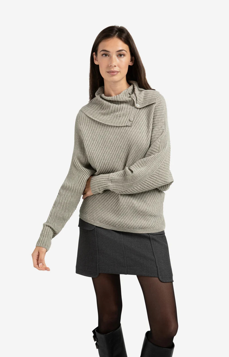 Gerippter Pullover mit Fledermausärmeln und hohem Kragen, YAYA