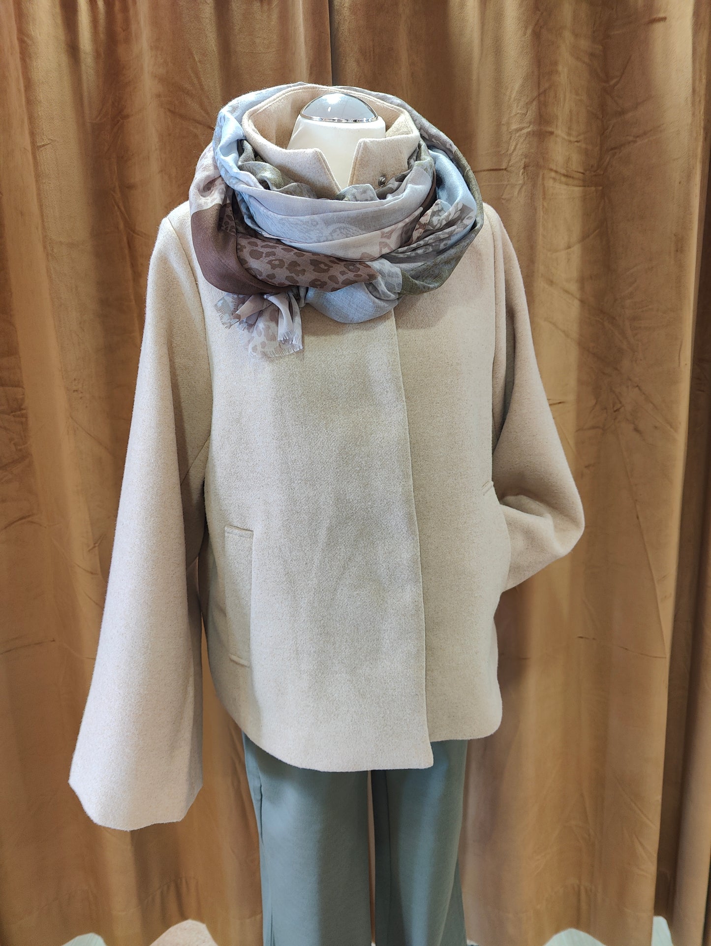 Jacke Charlotte, Fransa