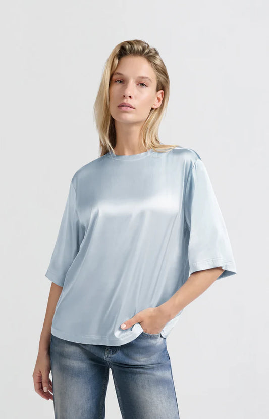 Oversize-T-Shirt aus Satin mit Rundhalsausschnitt, YAYA